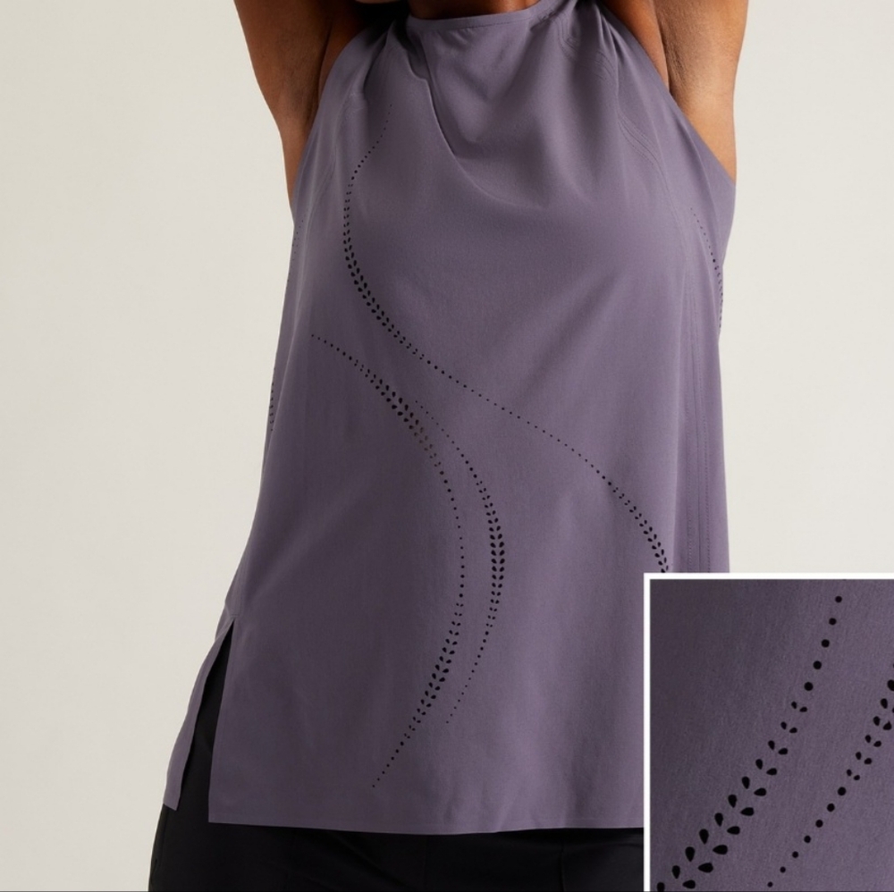 Athleta refined zephyr laser tank size medium